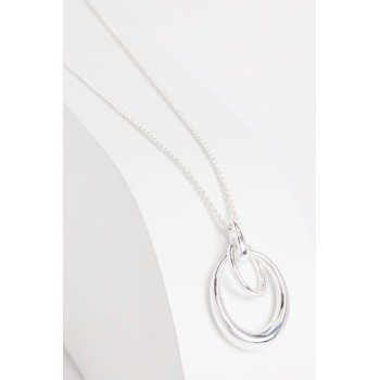 Silver Tone Interlocking Circle Pendant Necklace